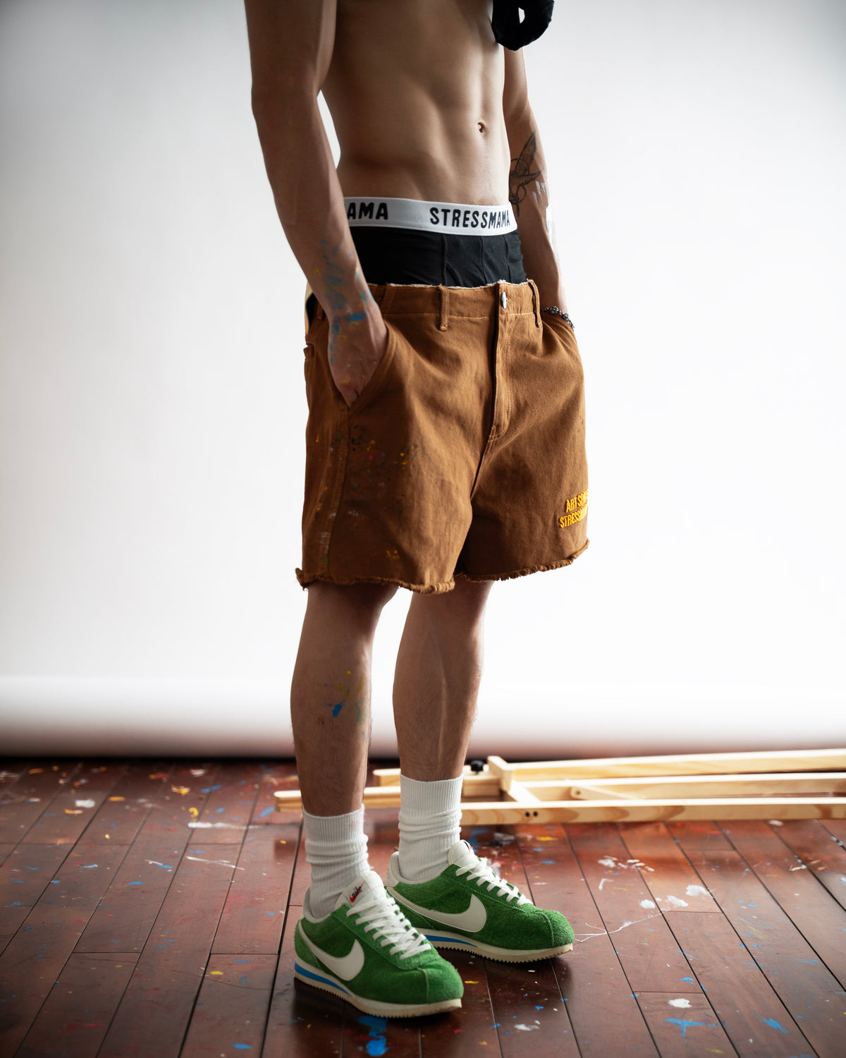 SSMA SPLATTER KHAKI SHORTS - BROWN