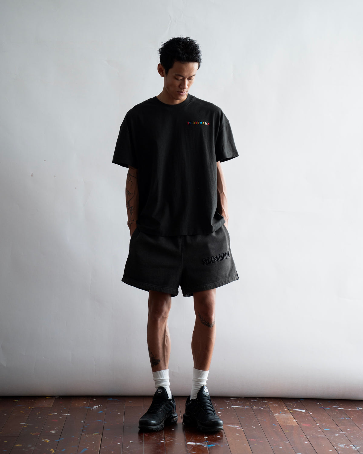 SSMA RAINBOW EMBROIDERY T-SHIRT - BLACK