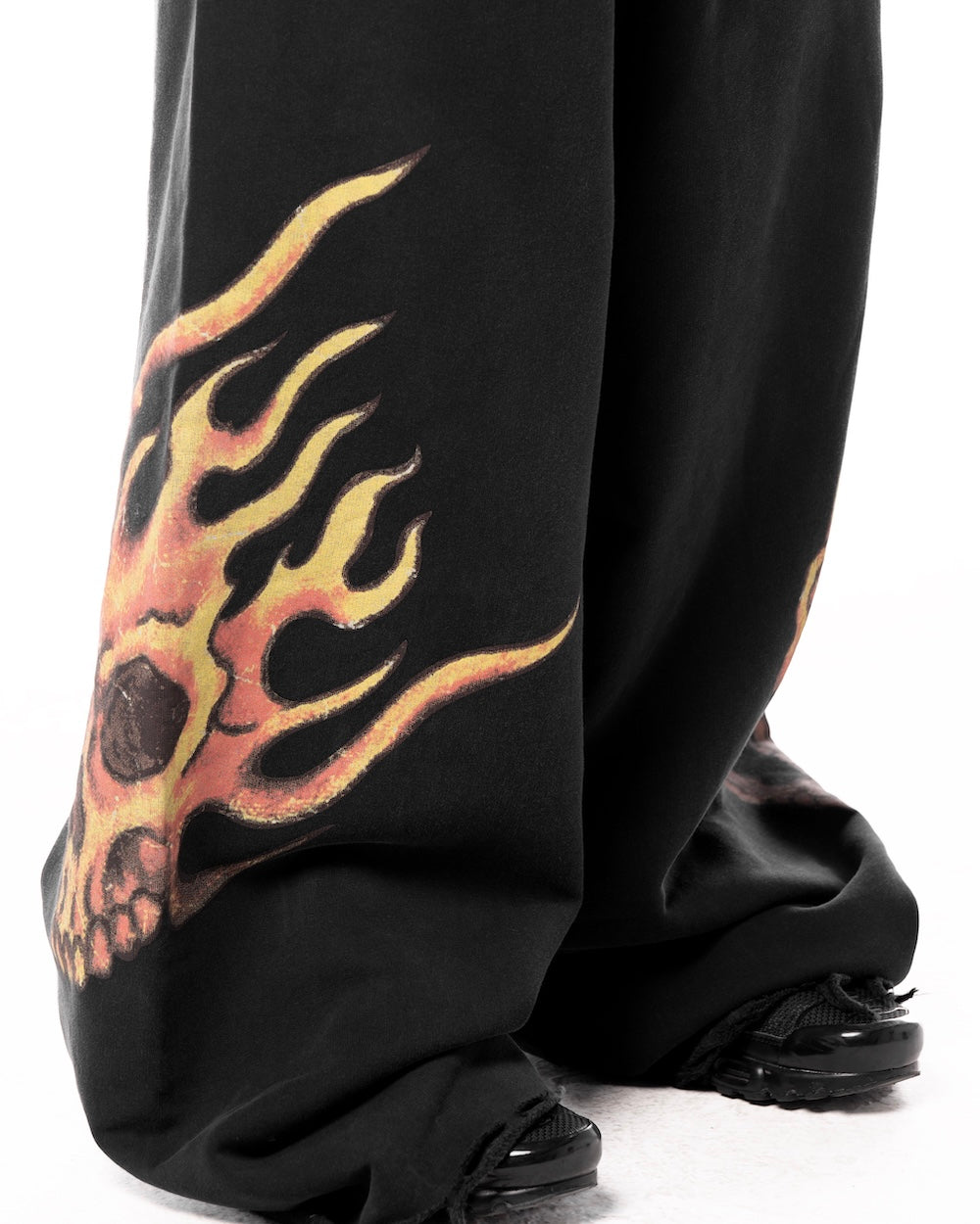 SSMA SKULL SWEAT PANTS - BLACK