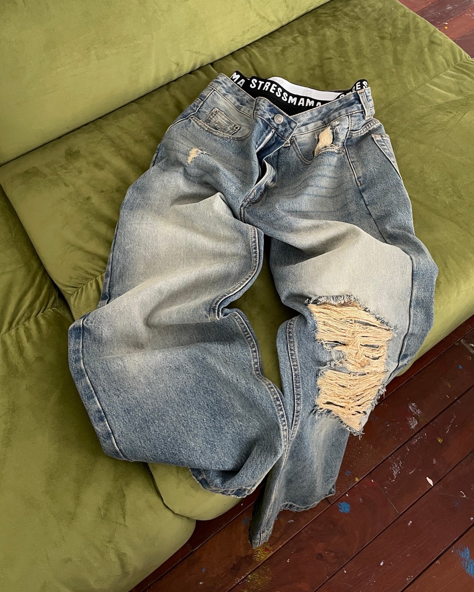 FW25 RIPPED BAGGY JEANS - BLUE