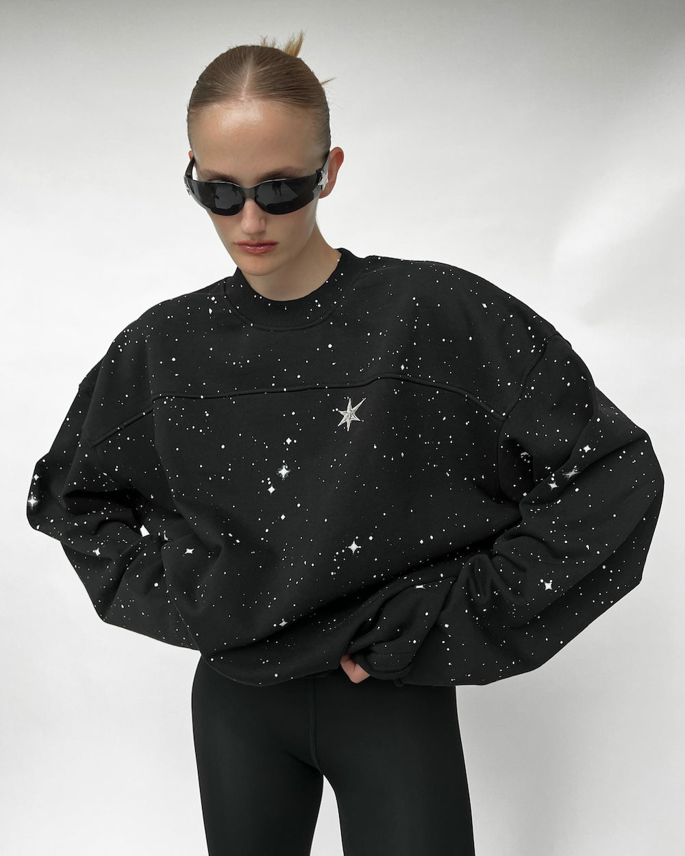 HOLIDAY24 GALAXY LONGSLEEVE - BLACK