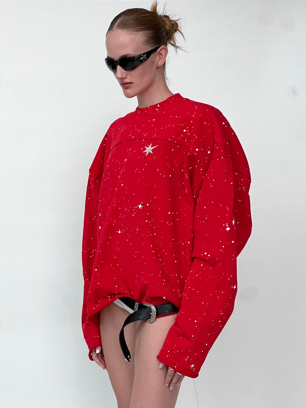 HOLIDAY24 GALAXY LONGSLEEVE - RED