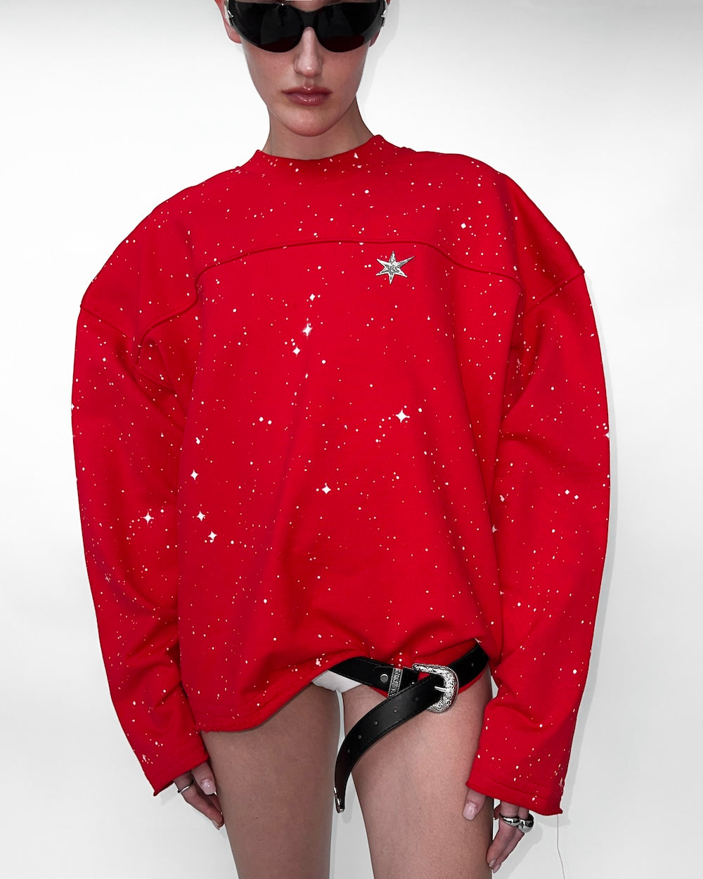 HOLIDAY24 GALAXY LONGSLEEVE - RED