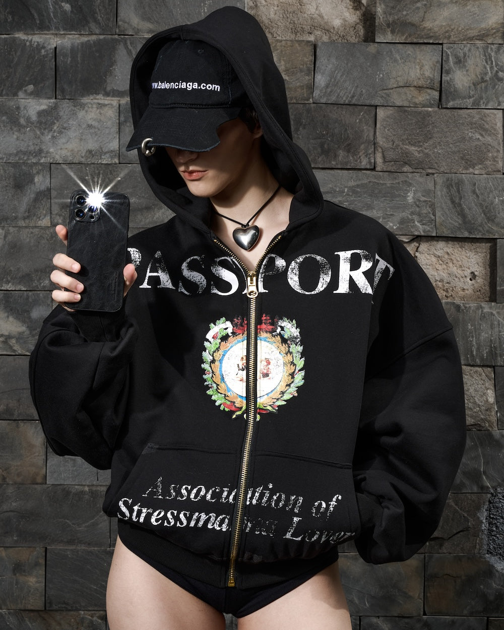 FW24 PASSPORT ZIP HOODIE - BLACK