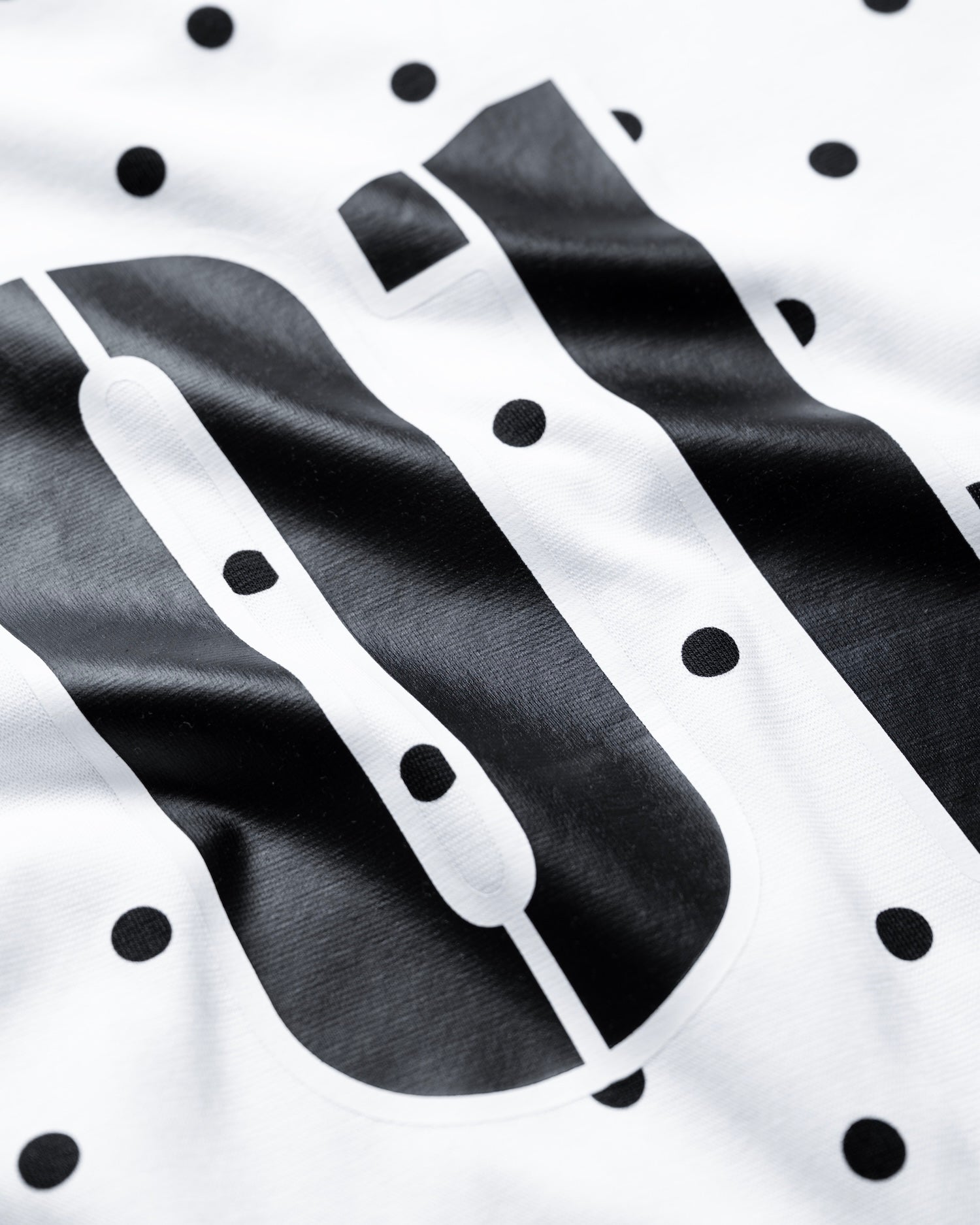 SSMA 01 POLKA DOT SMART FIT T-SHIRT - WHITE